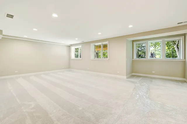 $1,625,000 | 6200 Clarendon Hills Road, Willowbrook, IL 60527