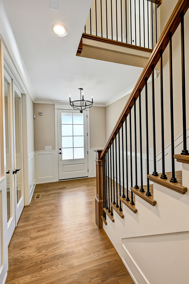 6200 Clarendon Hills Road Willowbrook, IL 60527 - Photo 4 of 47