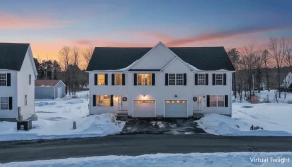 $569,900 | 5 B Violette Drive, Unit 2, Epping, NH 03042