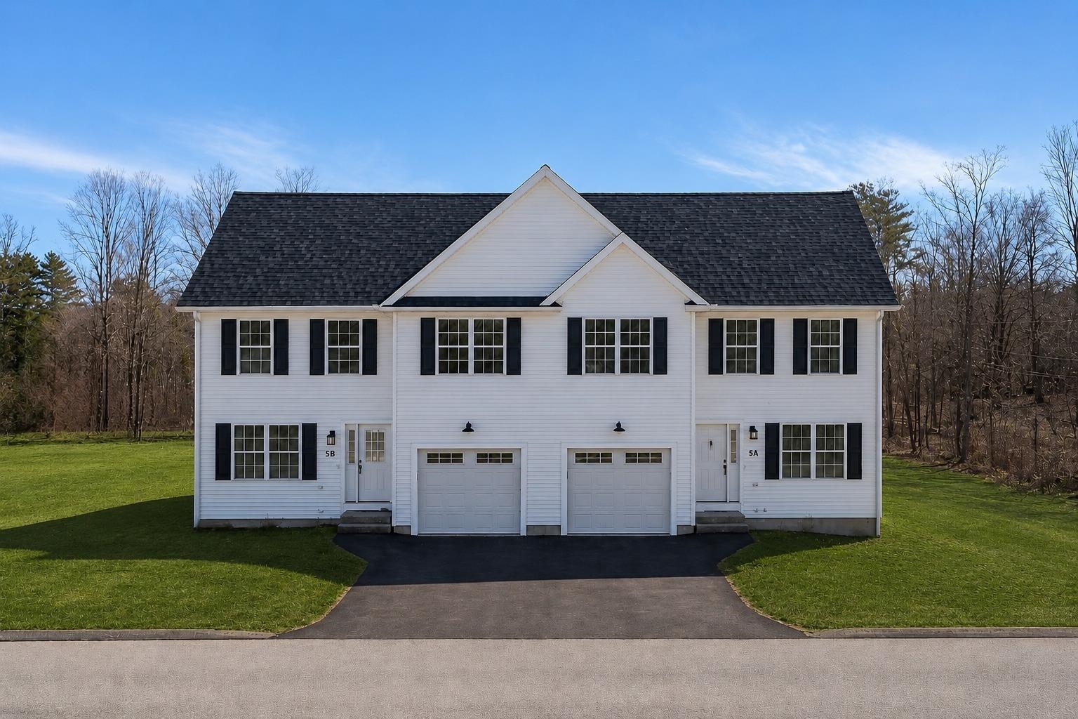 5 B Violette Drive, Unit 2 Epping, NH 03042 - Photo 1 of 33