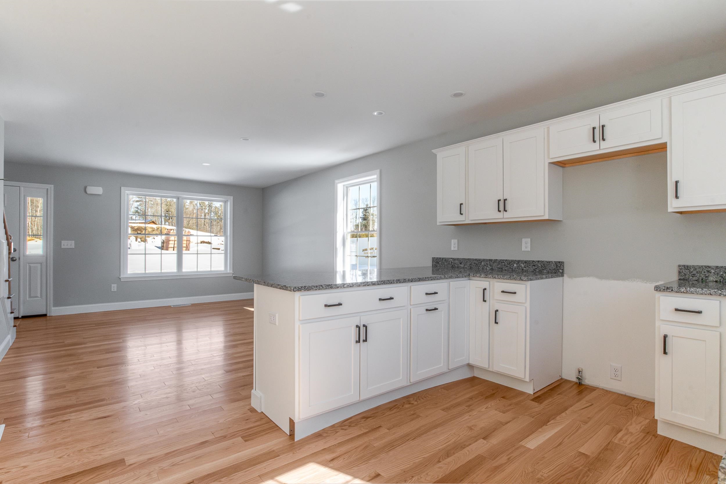 5 B Violette Drive, Unit 2 Epping, NH 03042 - Photo 3 of 33