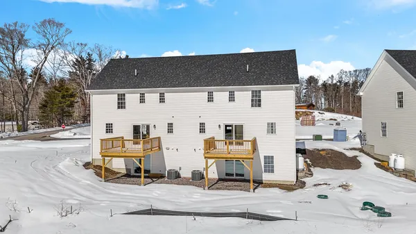 $554,900 | 5 B Violette Drive, Unit 2, Epping, NH 03042
