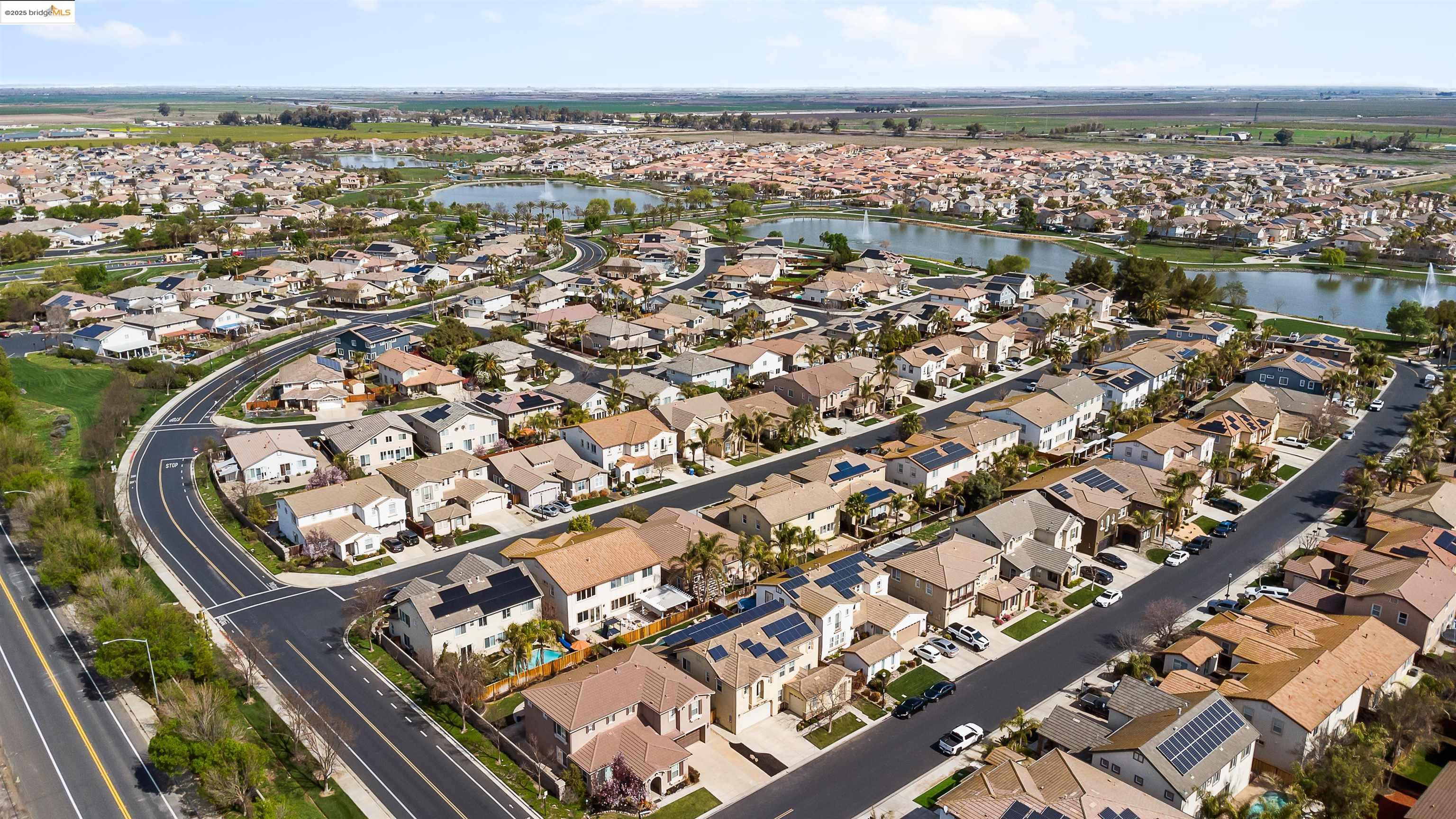 5282 Fern Ridge Circle Discovery Bay, CA 94505 - Photo 38 of 41 an aerial view of a city