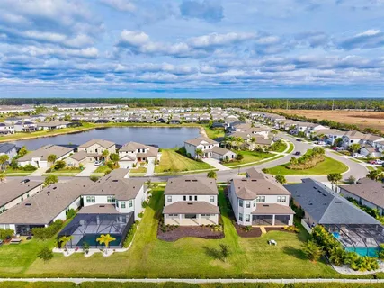 $739,000 | 9312 Tequila Sunrise Drive, Sarasota, FL 34241