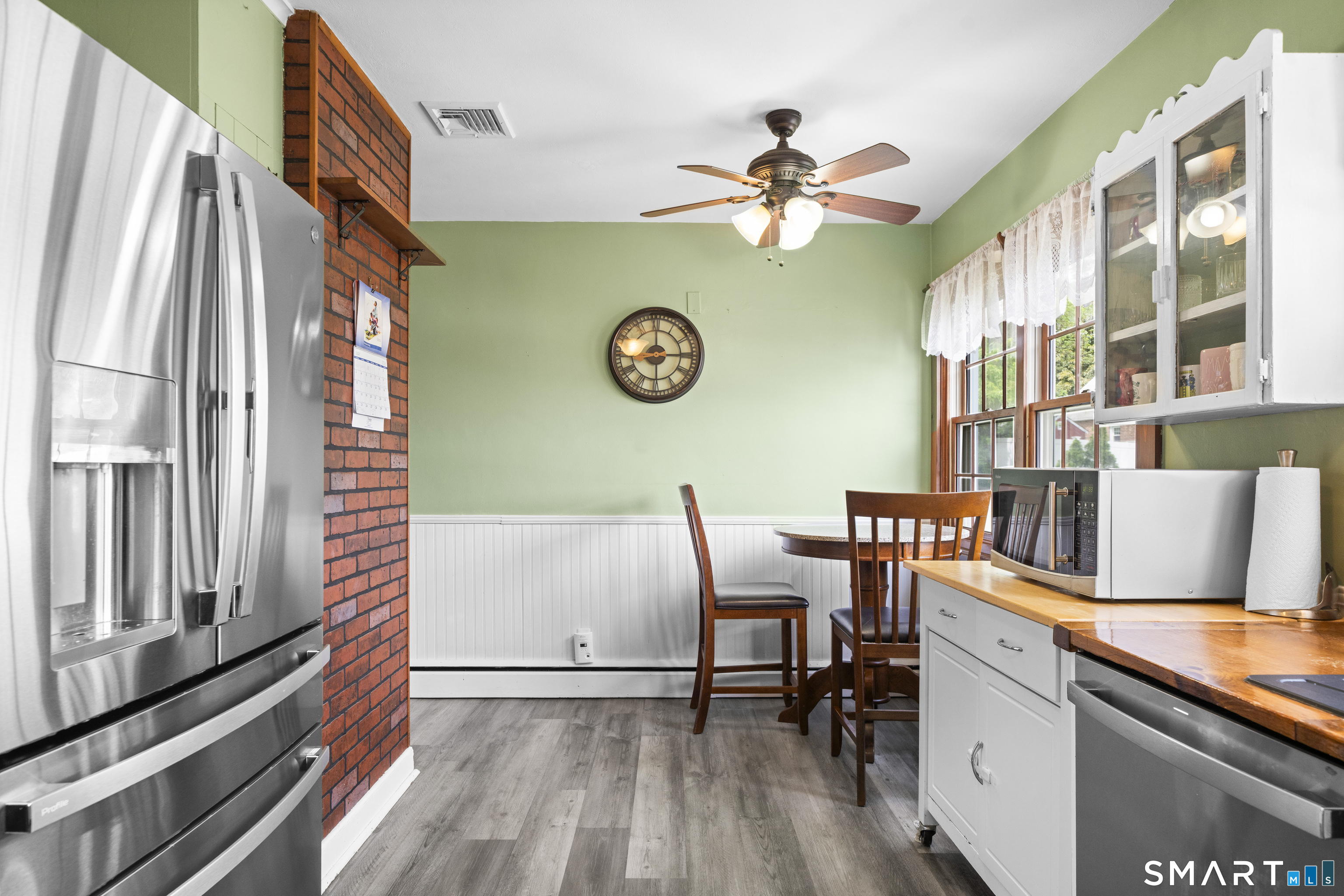 10 Manning Road Windsor Locks, CT 06096 - Photo 8 of 40