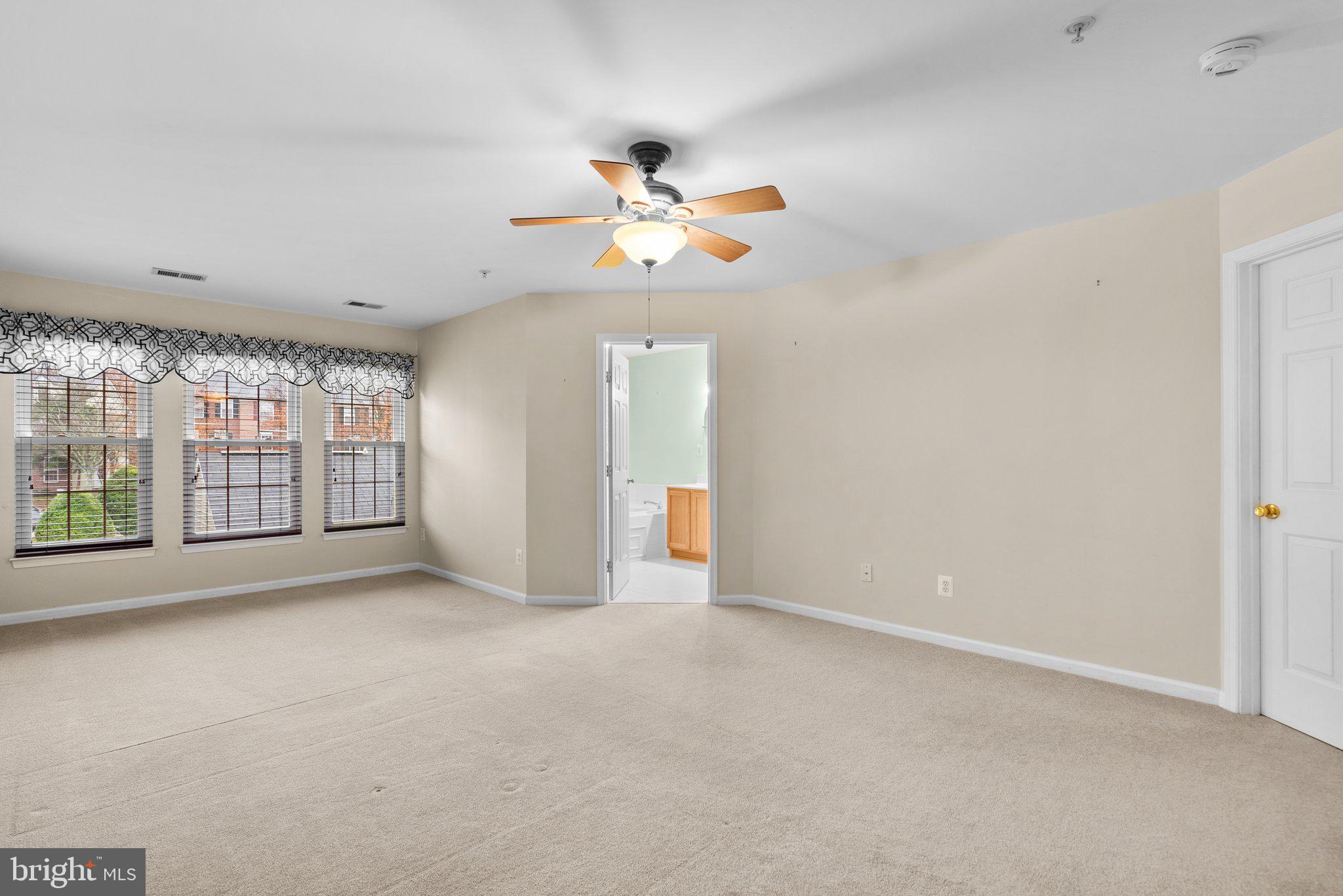 13932 Lullaby Road Germantown, MD 20874 - Photo 10 of 21 Gallery Image 10