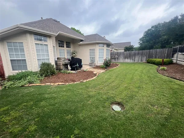 $2,300 | 7016 Warm Springs Trail, Fort Worth, TX 76137