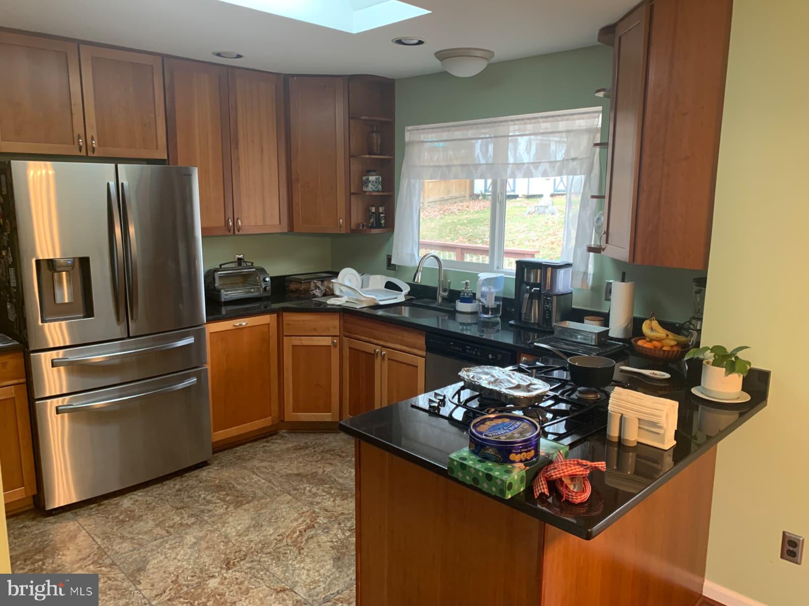 7004 Fitzpatrick Drive Laurel, MD 20707 - Photo 5 of 32