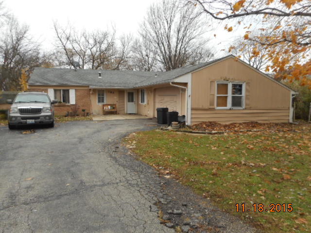 185 Kingston Road Bolingbrook, IL 60440 - Photo 1 of 19