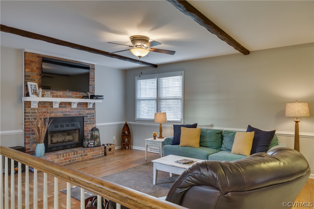 20009 White Oak Road Sutherland, VA 23885 - Photo 22 of 31 Spacious family room with a brick, gas fireplace w