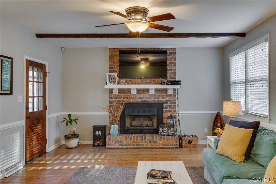 20009 White Oak Road Sutherland, VA 23885 - Photo 6 of 31 Spacious family room with a brick, gas fireplace w