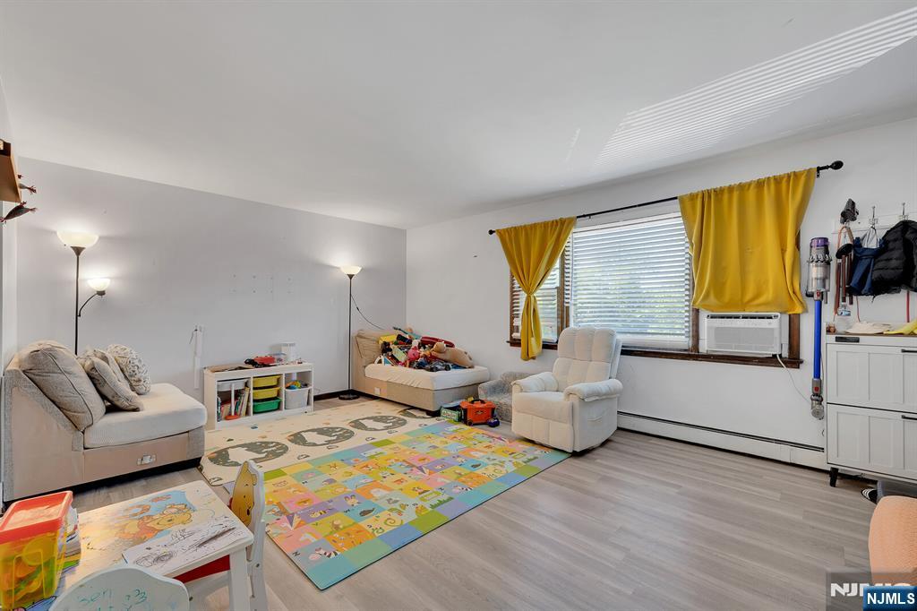 31 Marginal Road Rutherford, NJ 07070 - Photo 5 of 44
