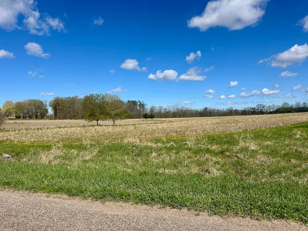 $255,000 | Bear Lake Road, Weyauwega, WI 54983