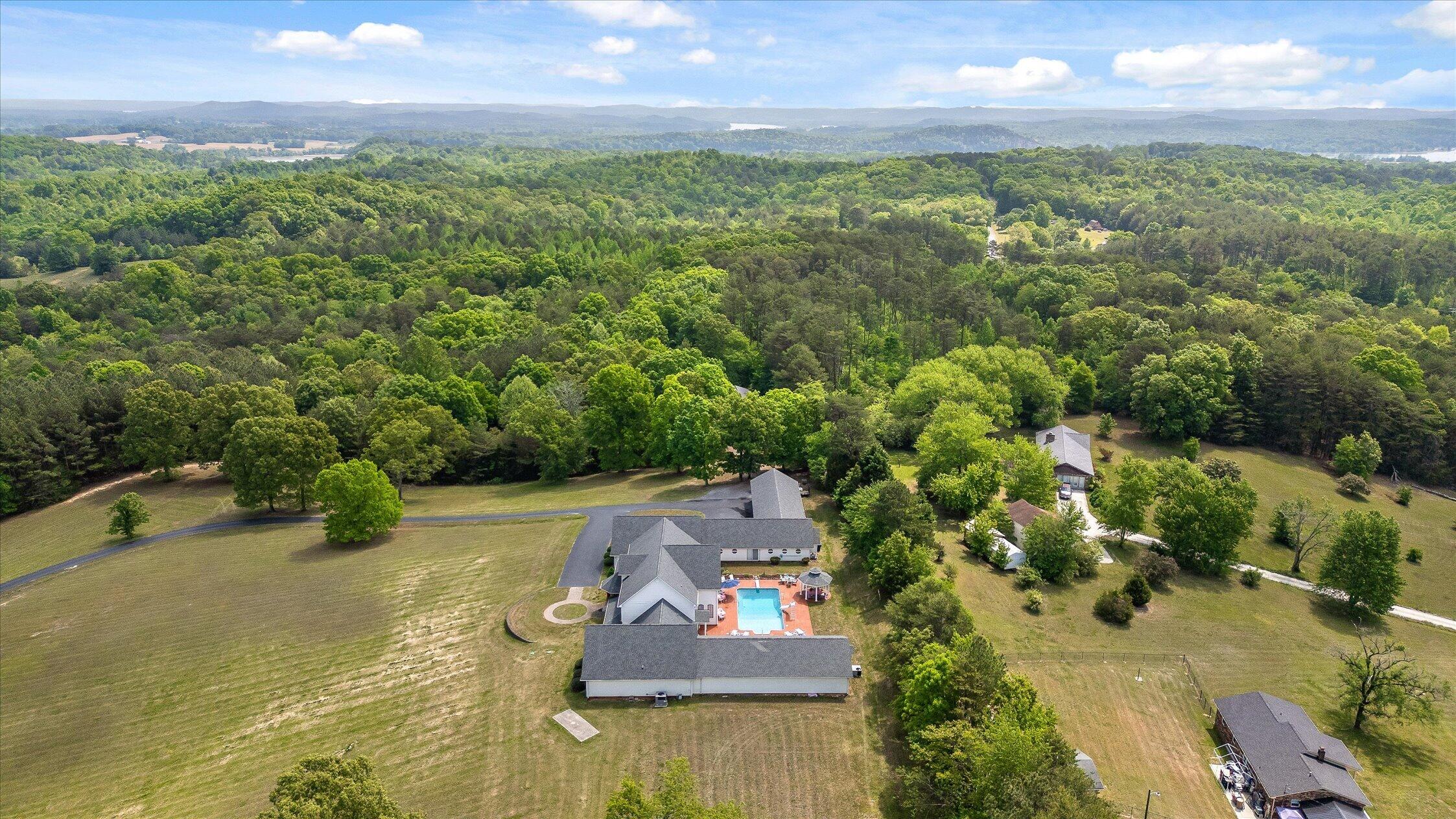 2979 Blythes Ferry Road Dayton, TN 37321 - Photo 37 of 138 46-2979 Blythes Ferry-46