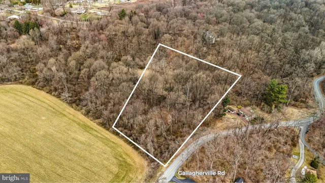 a view of a outdoor space