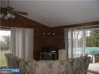 2515 Hillcrest Road Quakertown, PA 18951 - Photo 5 of 12 Gallery Image 5