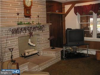 2515 Hillcrest Road Quakertown, PA 18951 - Photo 6 of 12 Gallery Image 6