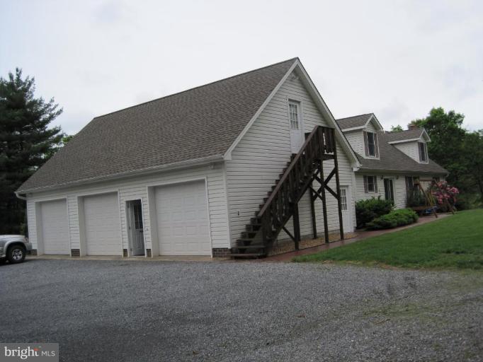 890 Siler Road Winchester, VA 22603 - Photo 3 of 10 Exterior (Rear)