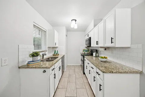 $325,000 | 1716 Armstrong Drive, Plano, TX 75074