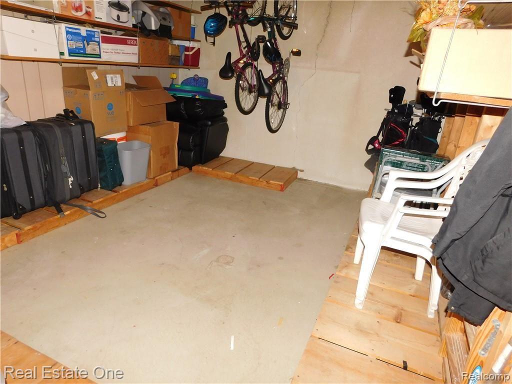 29656 Middlebelt Road, Unit 26 Farmington Hills, MI 48334 - Photo 38 of 39