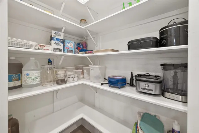 $5,000 | 1914 Shearn Street, Houston, TX 77007