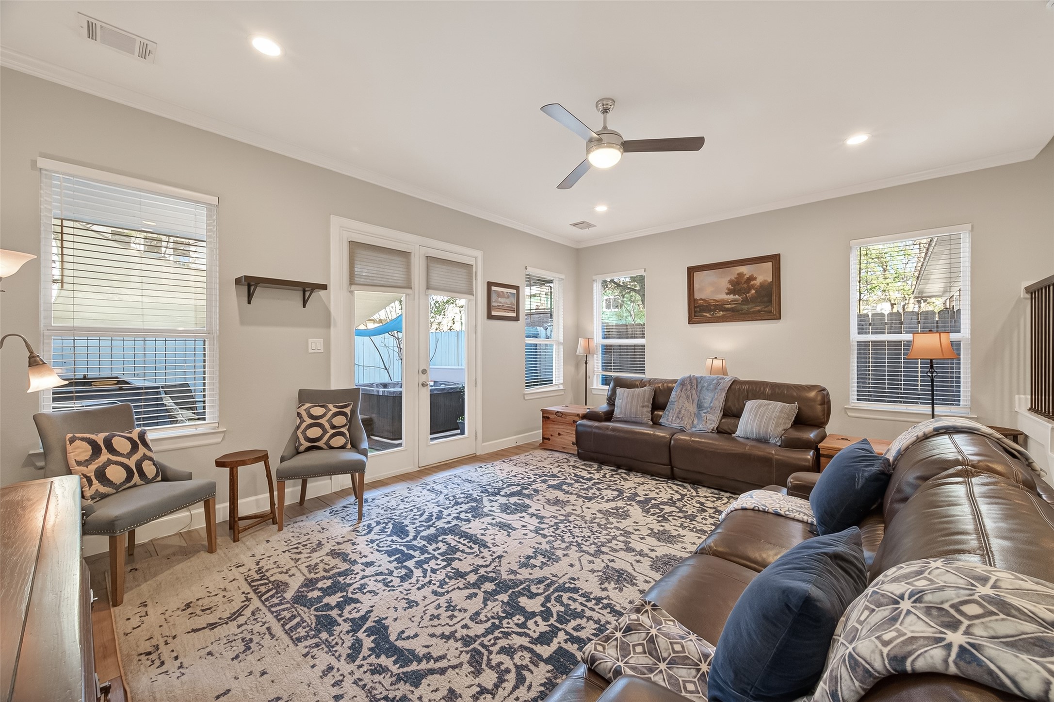 1914 Shearn Street Houston, TX 77007 - Photo 5 of 50