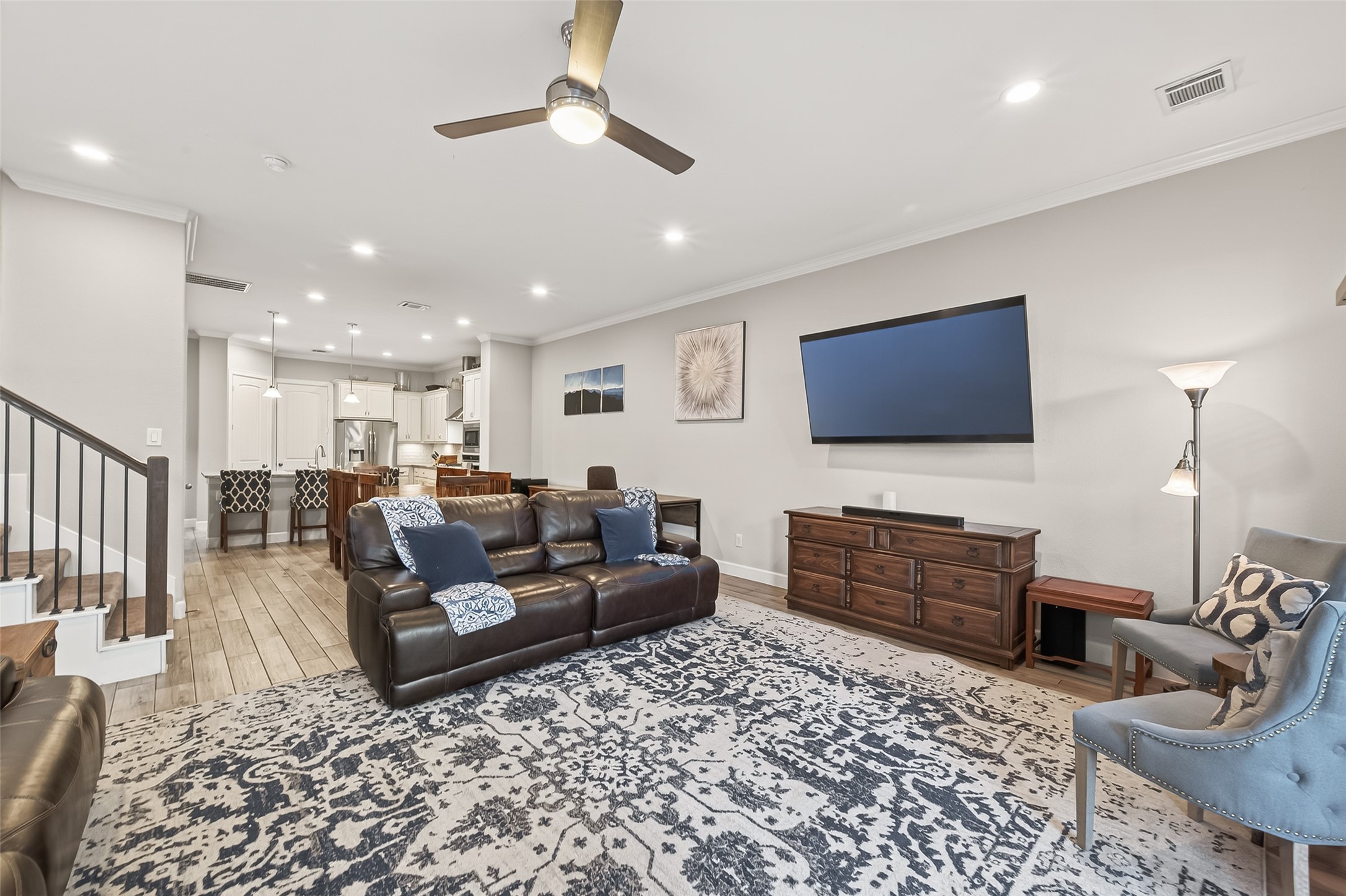 1914 Shearn Street Houston, TX 77007 - Photo 6 of 50