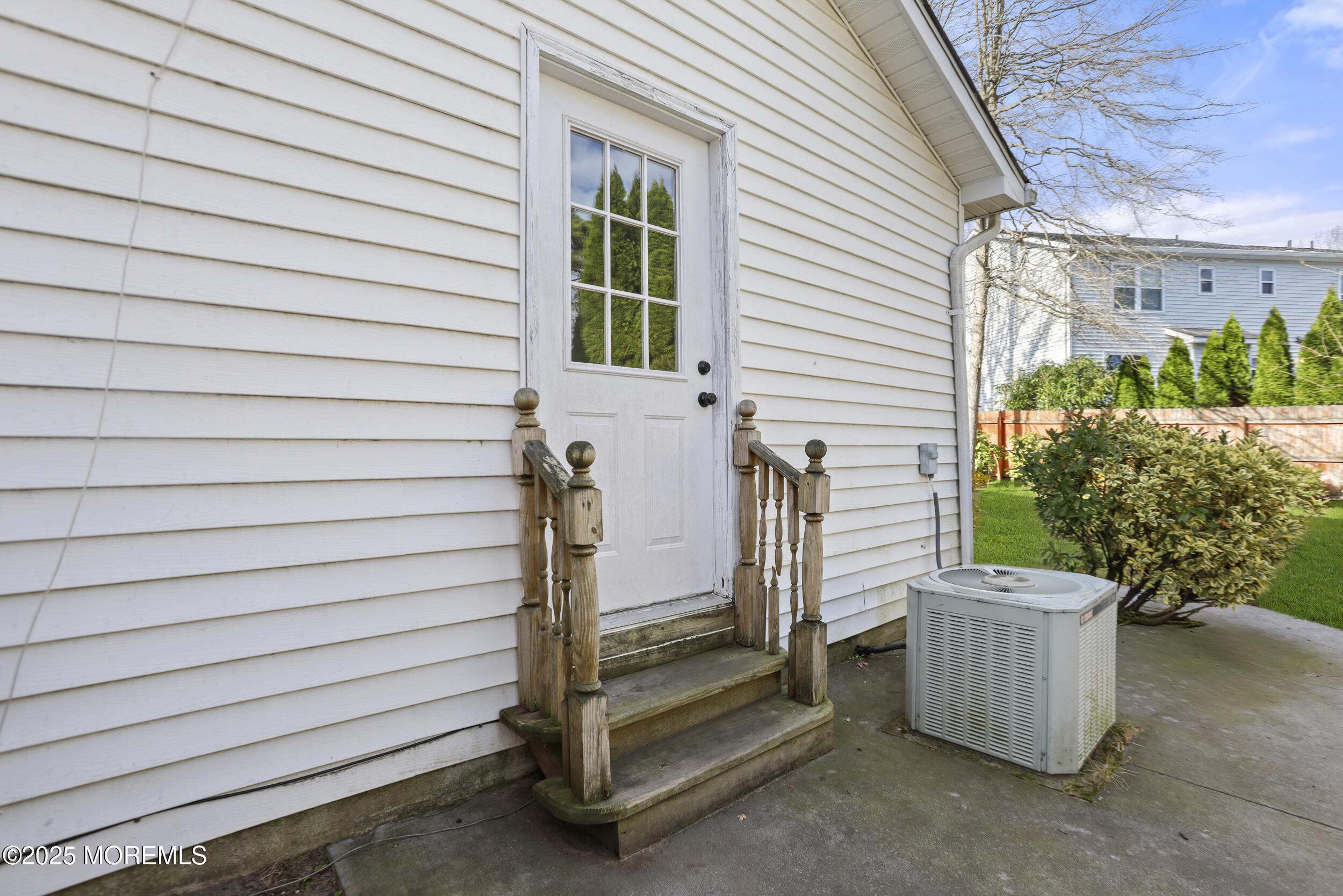 28 Bronia Street Howell, NJ 07731 - Photo 13 of 34 25