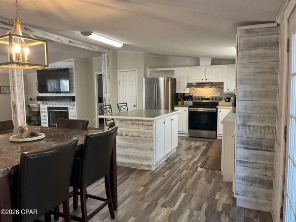 $200,000 | 5894 Jasper Road, Bascom, FL 32423
