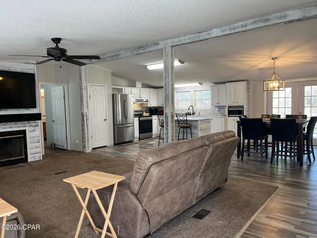 $205,000 | 5894 Jasper Road, Bascom, FL 32423