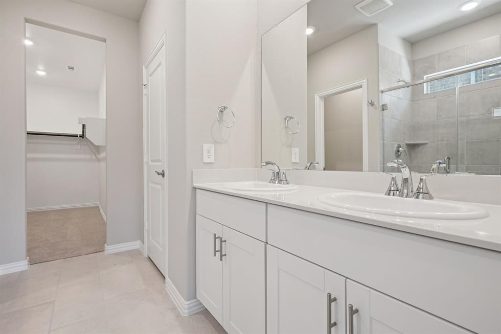 1704 Arches Road Anna, TX 75409 - Photo 18 of 35 Photo is not of the actual home, but is an inspirational photo of builder’s model home and may depict options, furnishings, and/or decorator features that are not included.