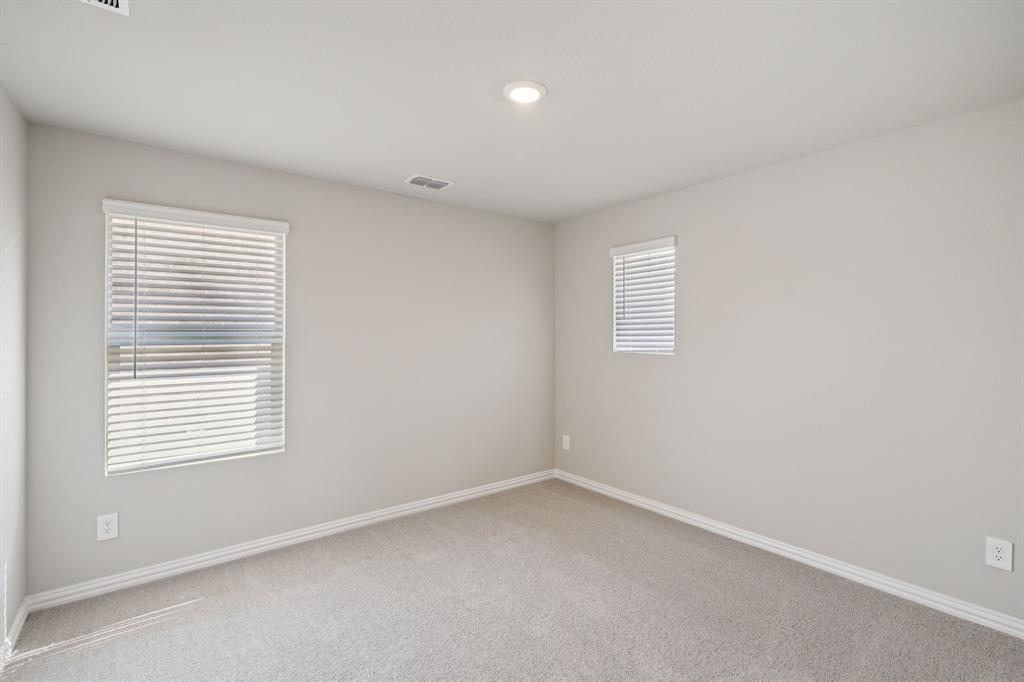 1704 Arches Road Anna, TX 75409 - Photo 26 of 35 Photo is not of the actual home, but is an inspirational photo of builder’s model home and may depict options, furnishings, and/or decorator features that are not included.