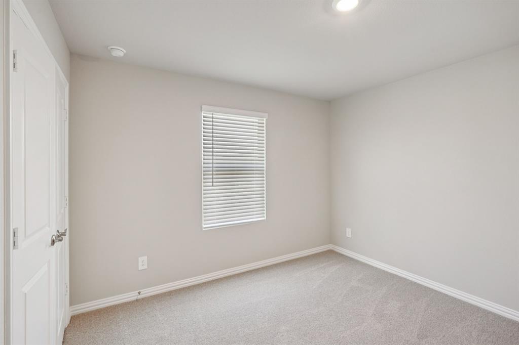 1704 Arches Road Anna, TX 75409 - Photo 30 of 35 Photo is not of the actual home, but is an inspirational photo of builder’s model home and may depict options, furnishings, and/or decorator features that are not included.