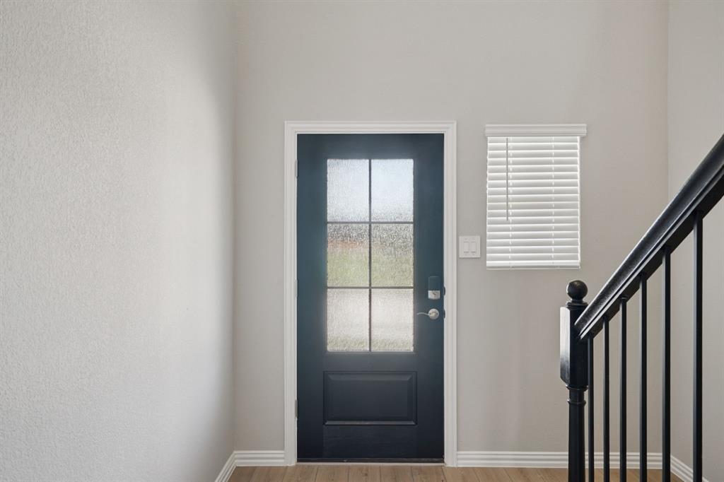 1704 Arches Road Anna, TX 75409 - Photo 9 of 35 Photo is not of the actual home, but is an inspirational photo of builder’s model home and may depict options, furnishings, and/or decorator features that are not included.