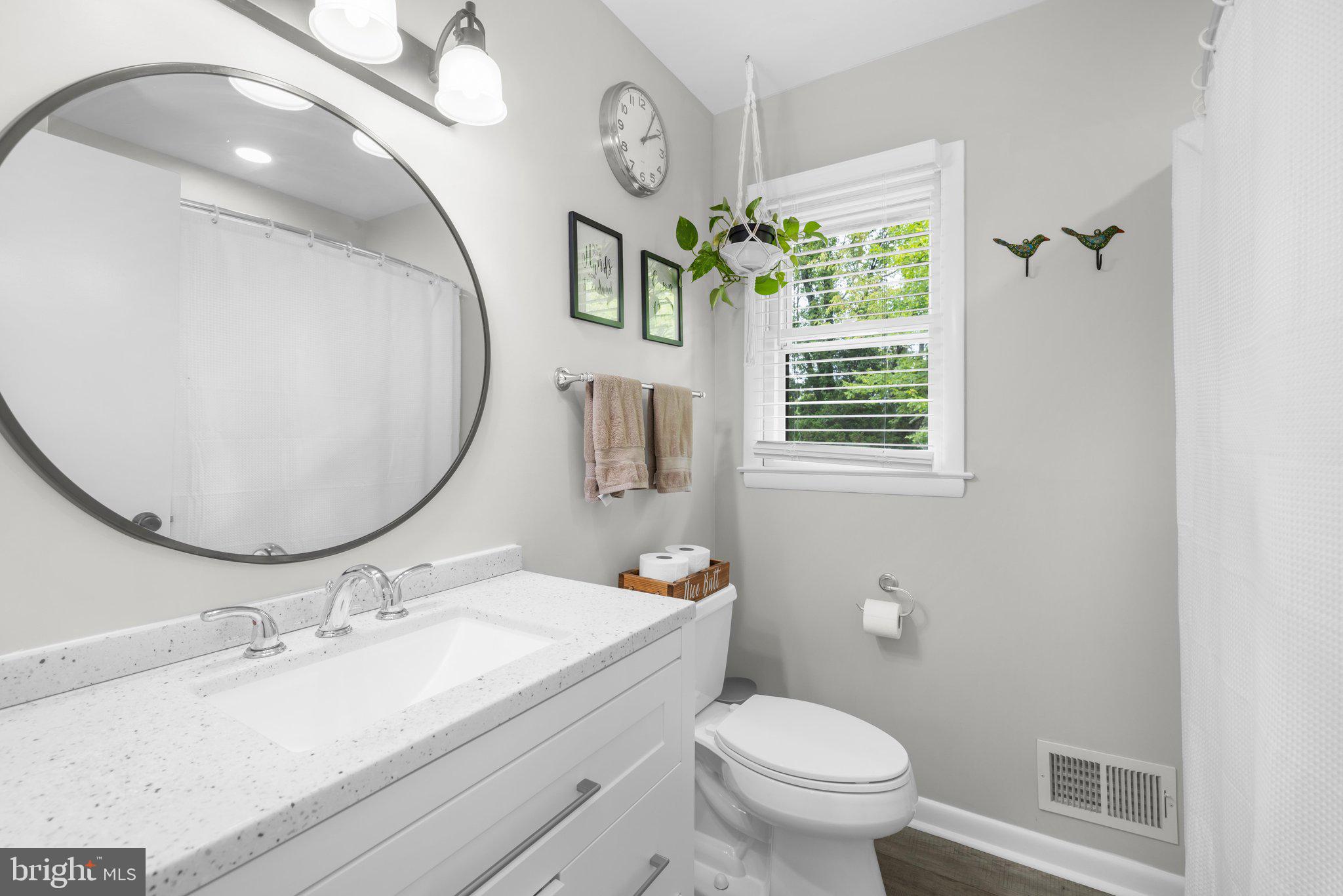 1917 Cherry Road Annapolis, MD 21409 - Photo 30 of 62 Upper level full bath