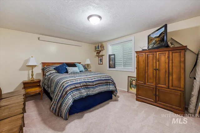 $560,000 | 411 Mountain View Lane, Burley, ID 83318