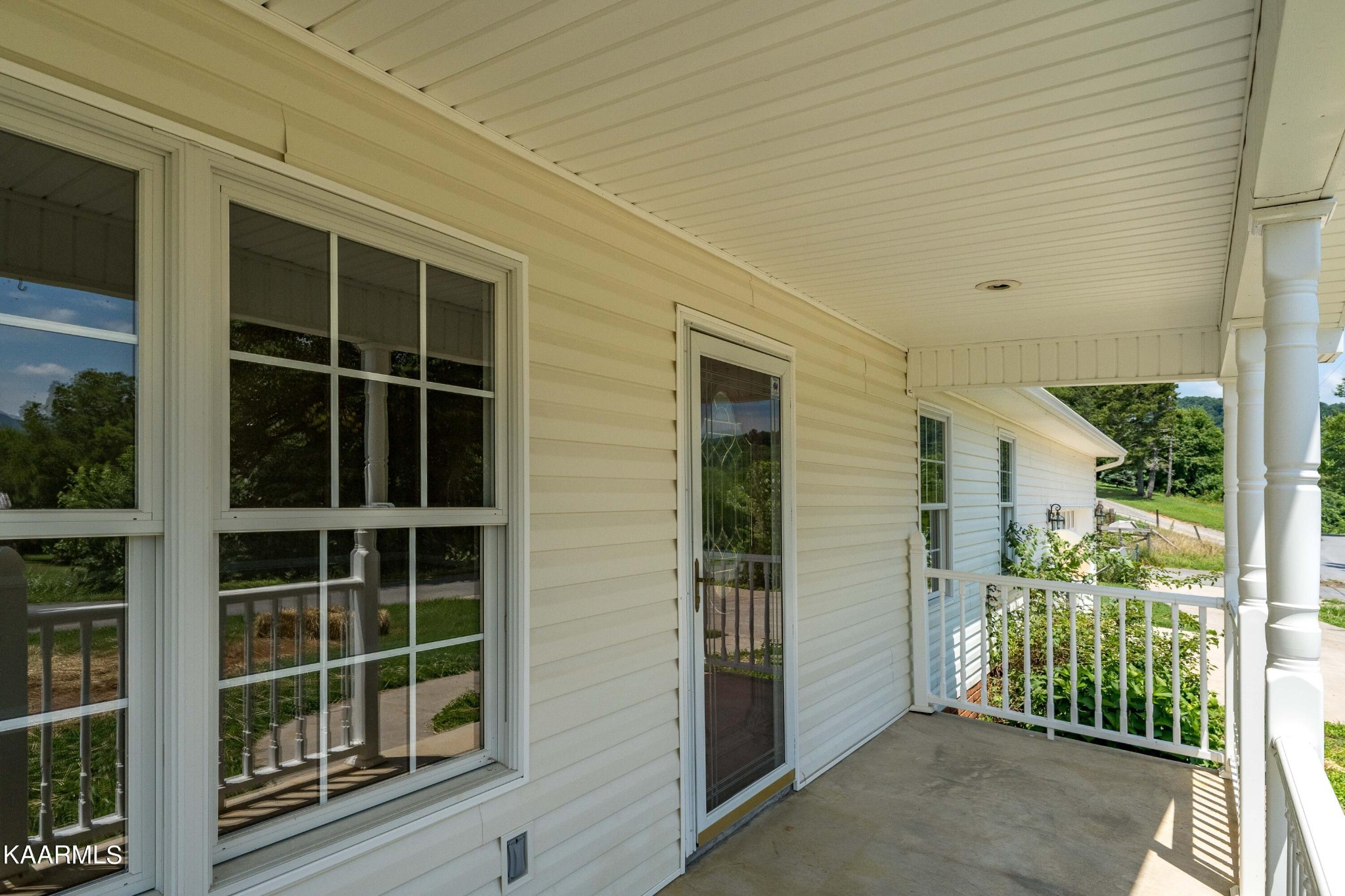 212 George Bowers Road Elizabethton, TN 37643 - Photo 8 of 49 a view of front door of house