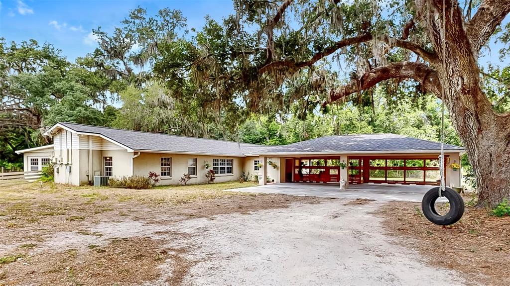 1641 Thompson Road Lithia, FL 33547 - Photo 2 of 64 Gallery Image 2