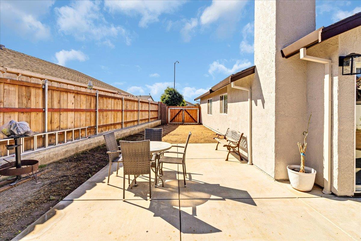 715 Skinner Street Soledad, CA 93960 - Photo 34 of 35 a outdoor space with chairs