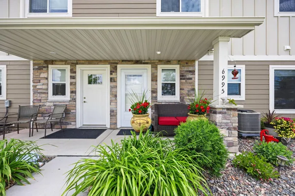 $300,000 | 6995 Linwood Drive, Albertville, MN 55301