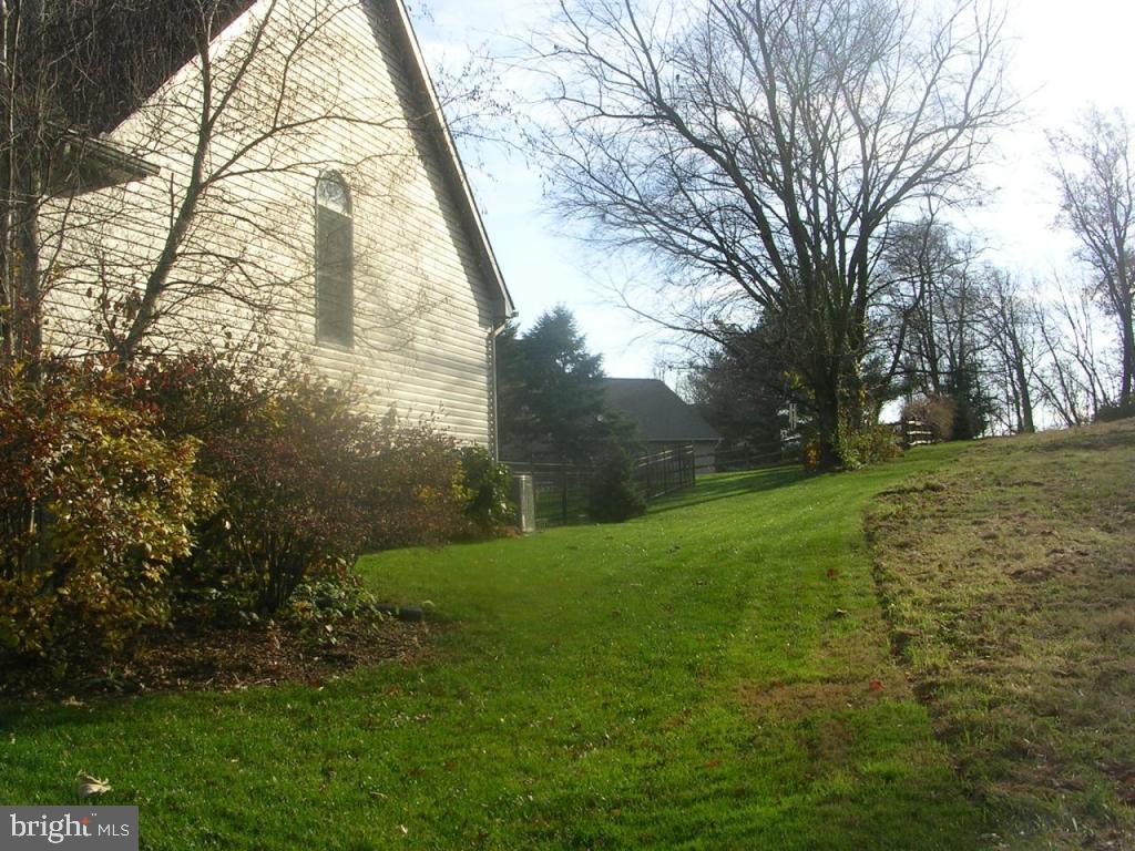 640 Valley Road Lancaster, PA 17601 - Photo 15 of 22