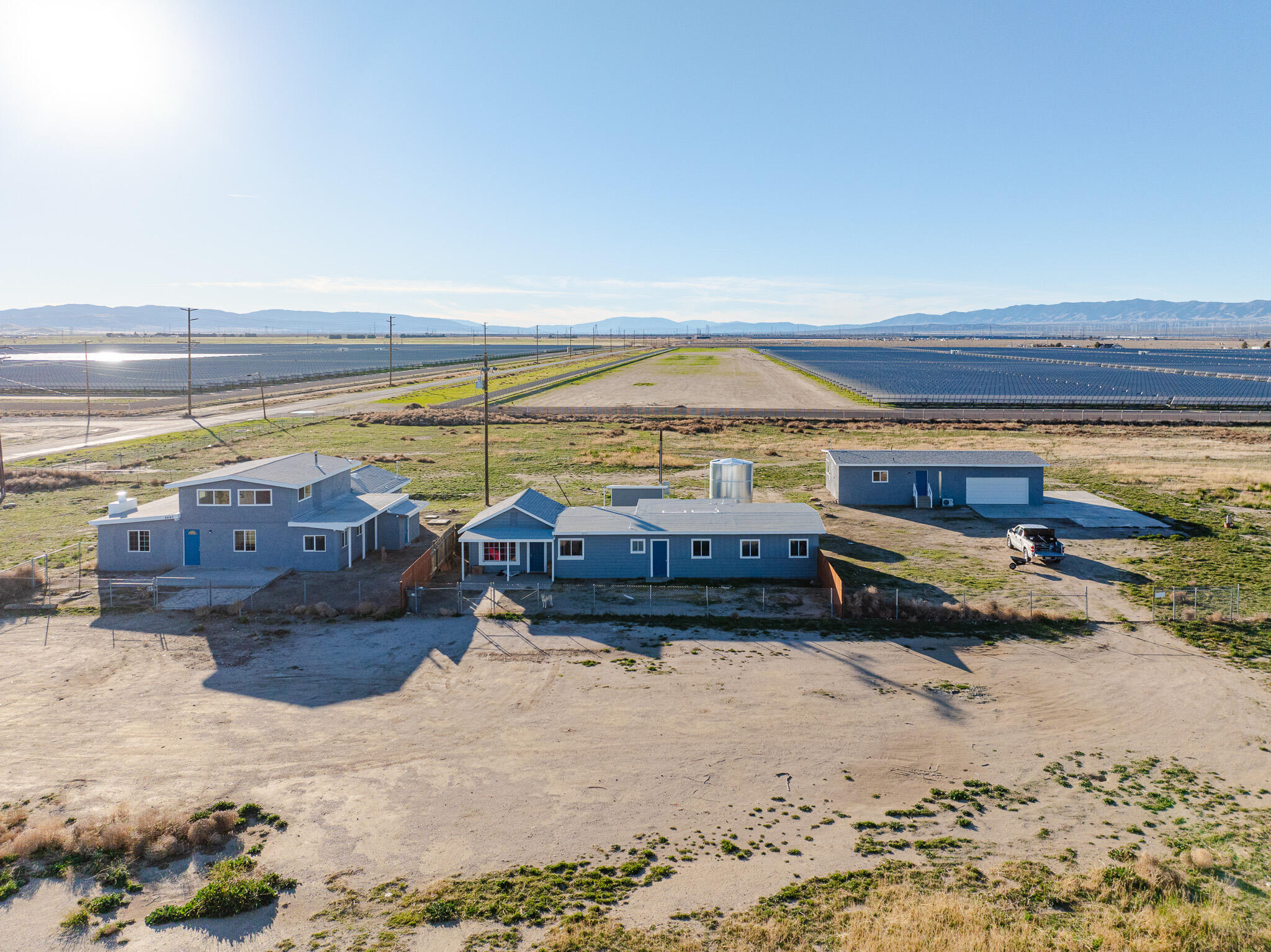 8443 Gaskell Road Rosamond, CA 93560 - Photo 1 of 45 a view of a couches with an ocean
