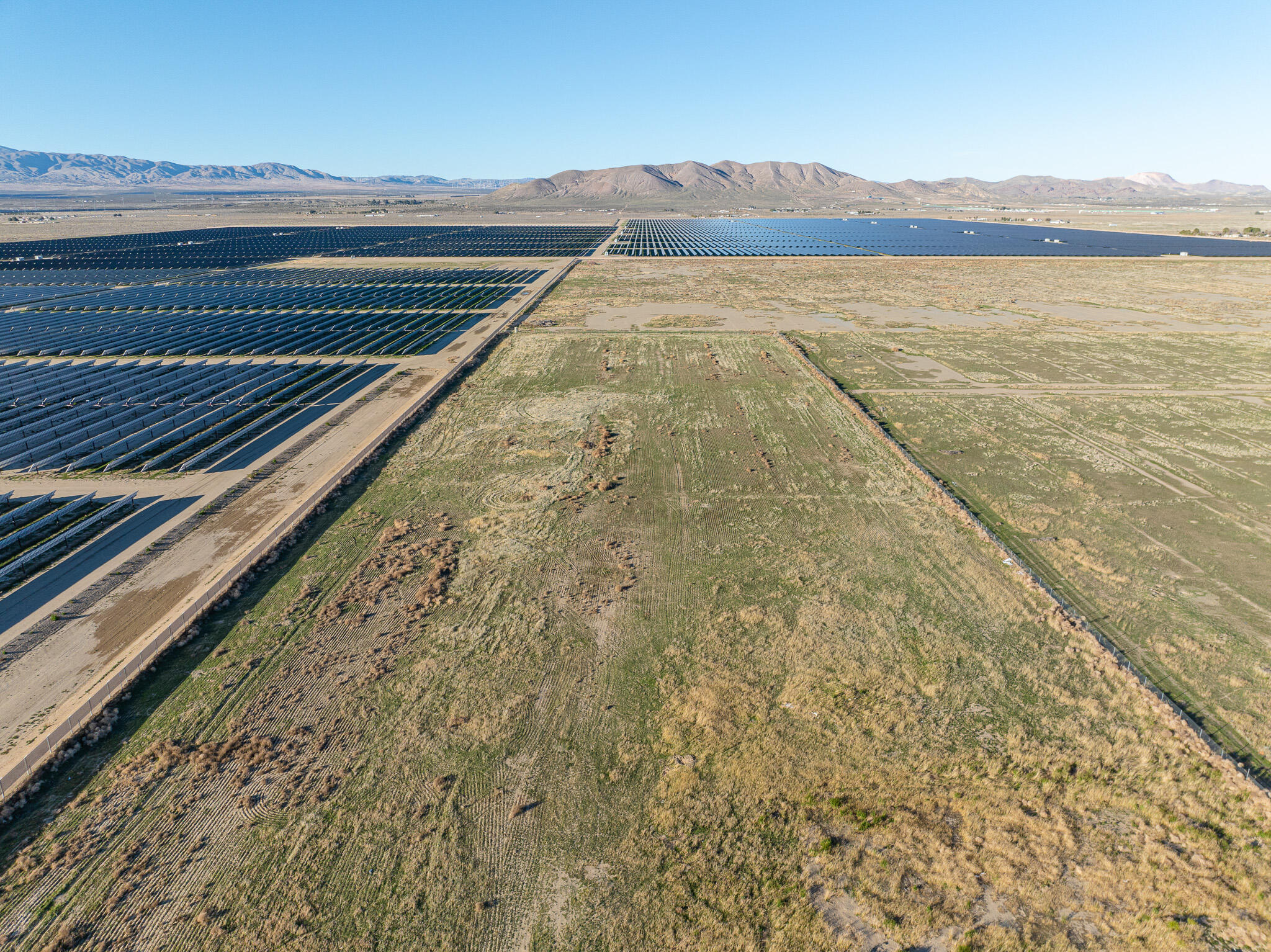8443 Gaskell Road Rosamond, CA 93560 - Photo 43 of 45 a view of an outdoor space and a lake view