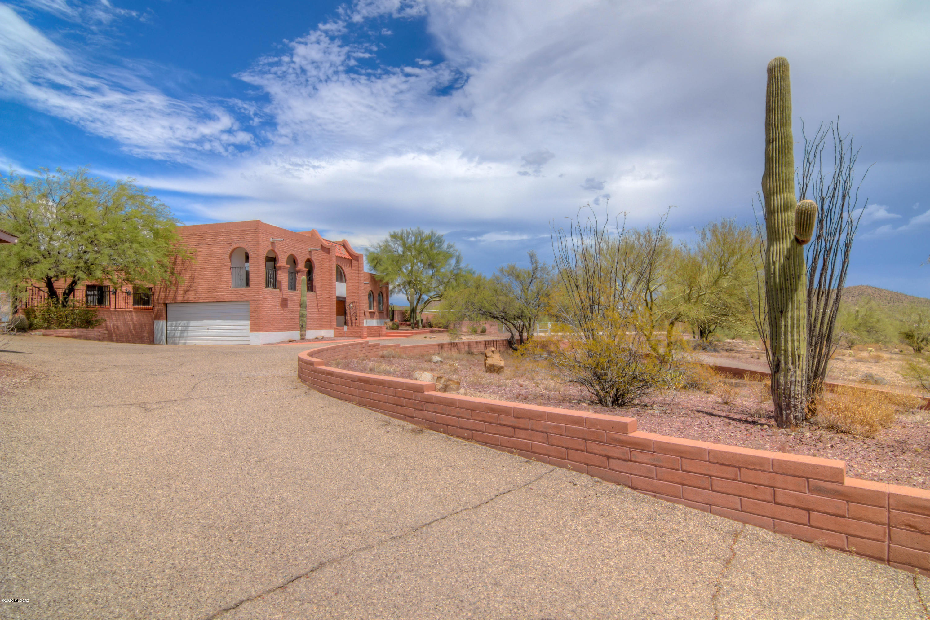 4140 West Bopp Road Tucson, AZ 85746 - Photo 6 of 46 Gallery Image 6