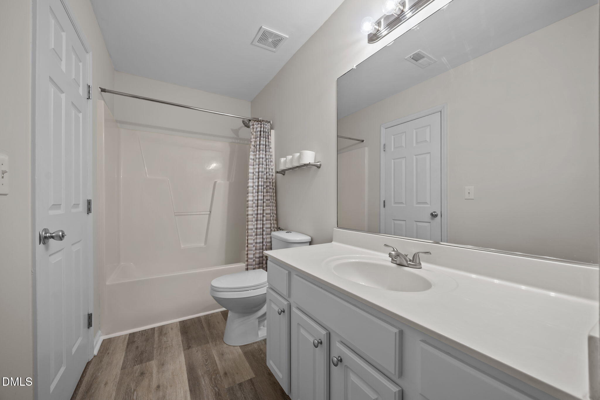 2509 Valley Haven Drive Raleigh, NC 27603 - Photo 19 of 35 19-web-or-mls-IMG_0613
