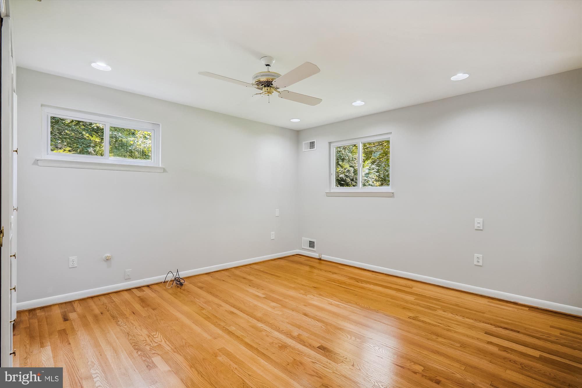 601 Bromley Street Silver Spring, MD 20902 - Photo 17 of 30 Primary Bedroom