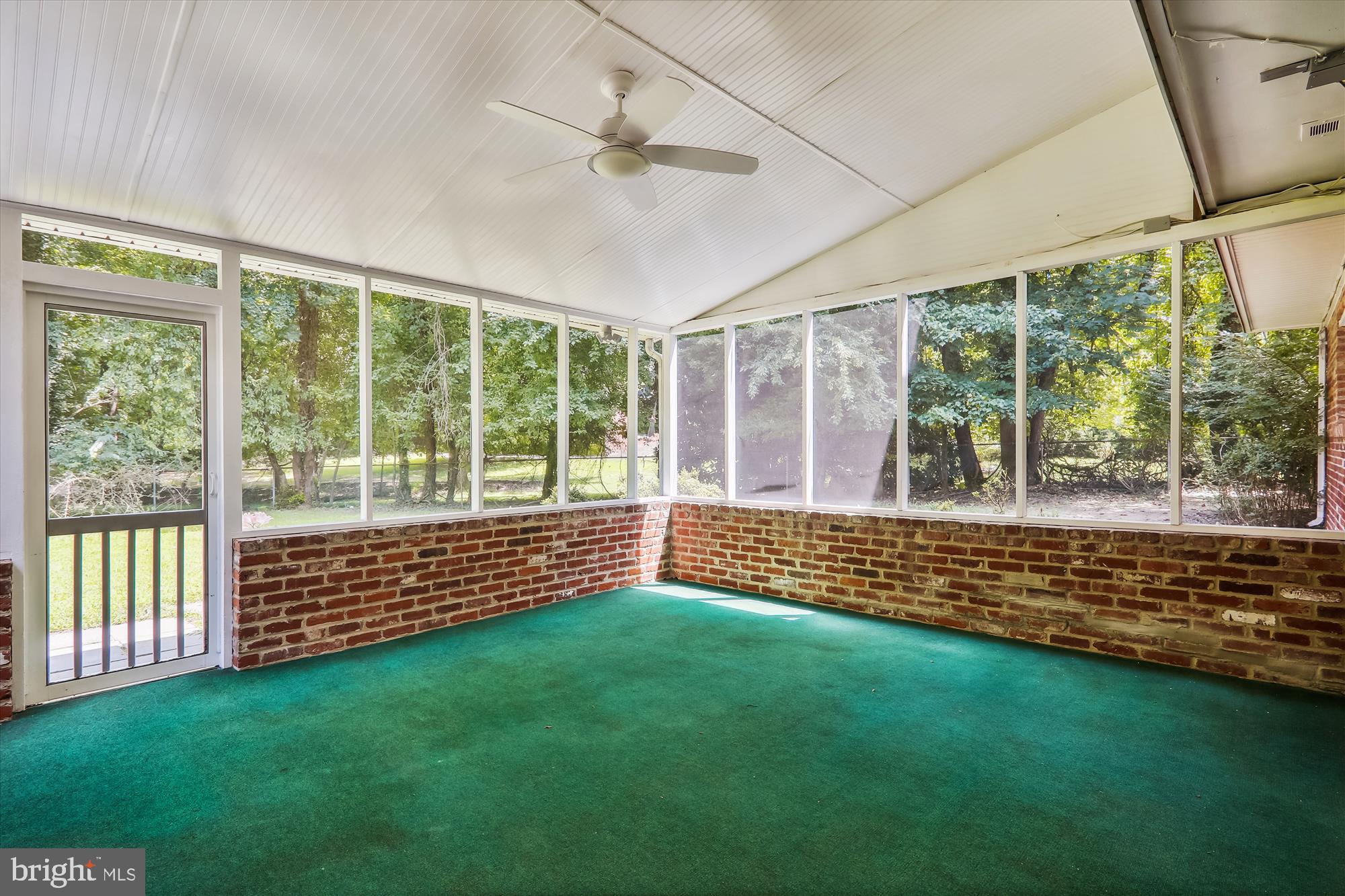 601 Bromley Street Silver Spring, MD 20902 - Photo 23 of 30 Sun Room