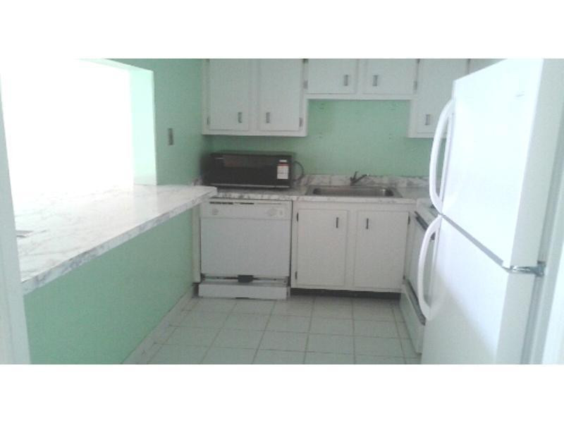 4166 Inverrary Drive, Unit 405 Lauderhill, FL 33319 - Photo 7 of 16 Kitchen