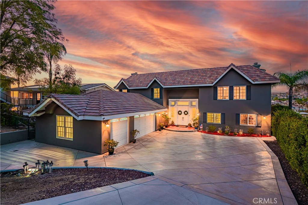 22700 Running Rabbit Court Canyon Lake, CA 92587 - Photo 2 of 75