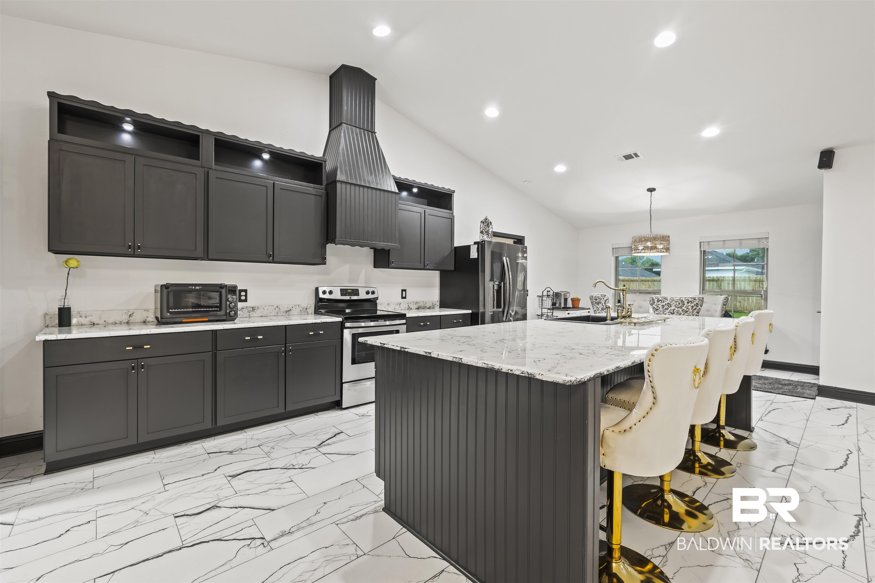 33619 Field Stone Lane Lillian, AL 36549 - Photo 6 of 31 Kitchen and Island